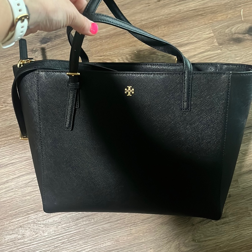 New Tory Burch bag tote black leather gold tone